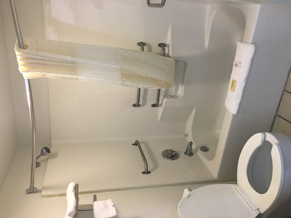 Executive Inn Ferry Pass 外观 照片