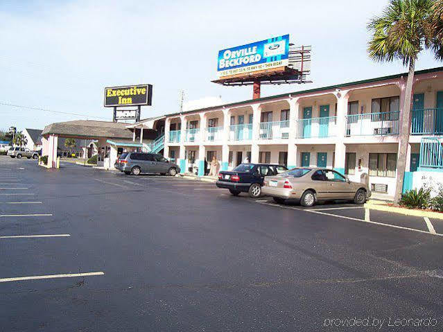Executive Inn Ferry Pass 外观 照片