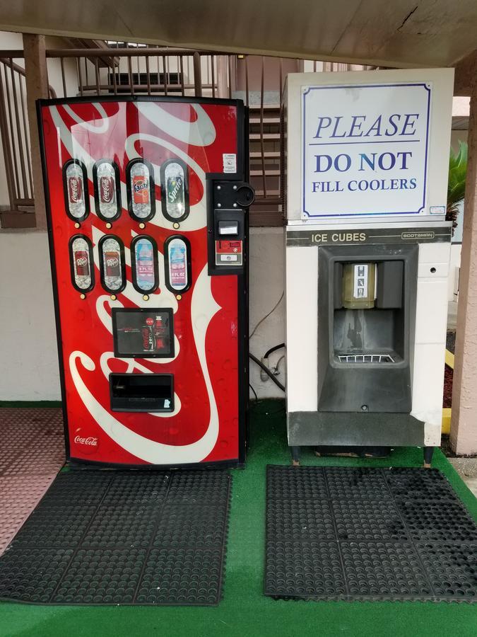Executive Inn Ferry Pass 外观 照片