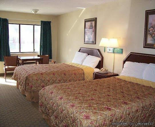 Executive Inn Ferry Pass 外观 照片